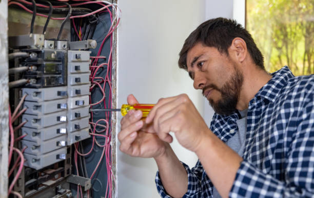 Waelder, TX Electrician Pros